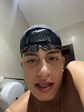Chat +18 de Lander_Cruz ao vivo
