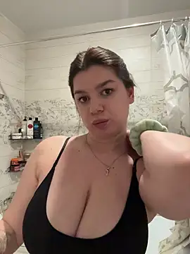 moneyforPeaches Adlı Modelin Canlı XXX Sohbeti