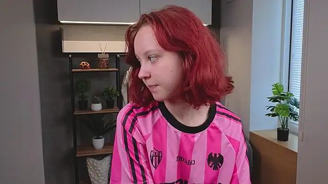 Chatroom XXX en direct de MaisieWillians