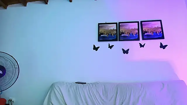 Nikki__uwu's Live XXX Chat