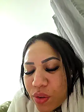 Chat +18 de millacavalona09 ao vivo