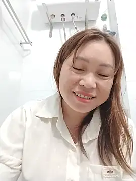 Cong2211's Live XXX Chat