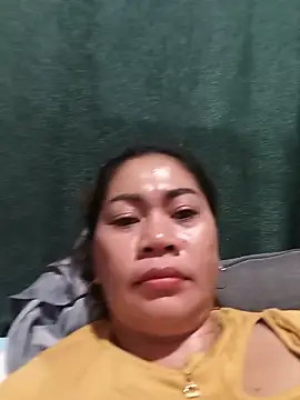 SweetChubbyMommy_02's Live XXX Chat