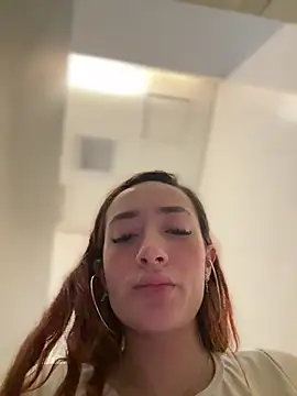 Chat XXX en directo de ariiel_