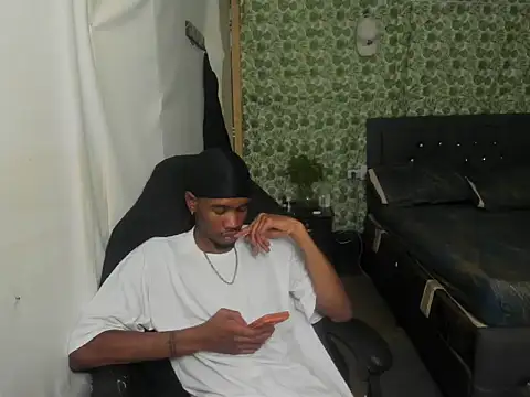 Kofi_exotic_2 Adlı Modelin Web Kamerası Şovu