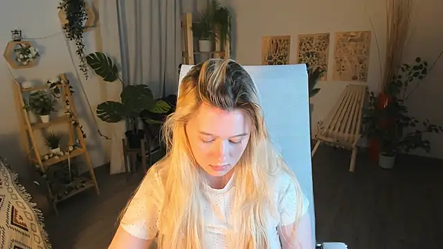 CelestineMauriac Chat XXX in diretta