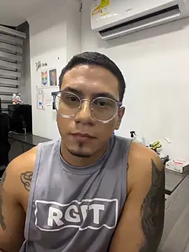 Chat XXX en directo de JoshMillerr_