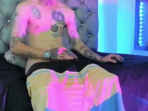 Онлайн чат XXX CamiloHerrera1