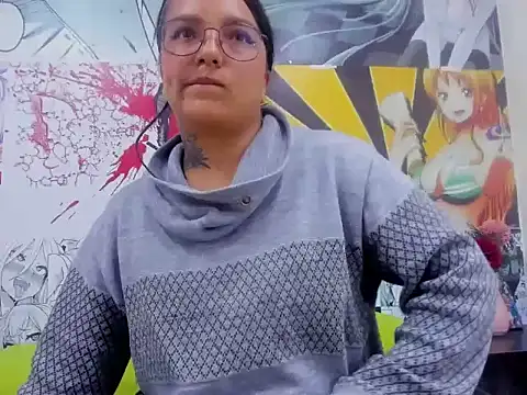 XXX chat uživo modela Noctuella_