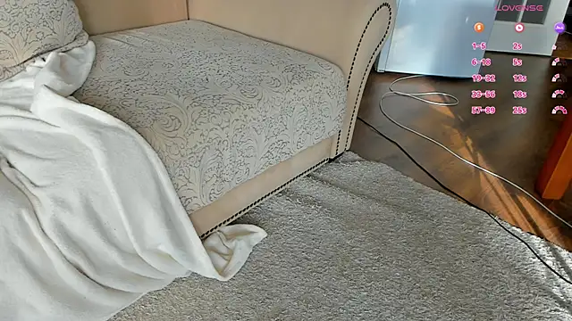 UWU_flower's Live XXX Chat