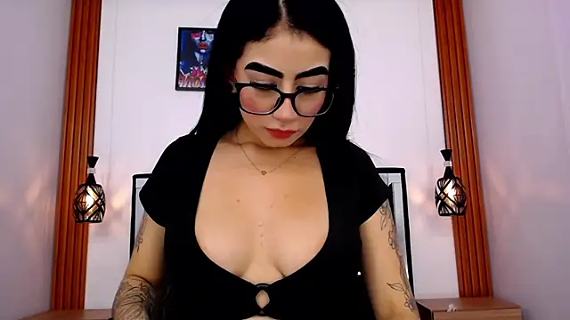 Chat XXX ao vivo de SCARLETT_INK_