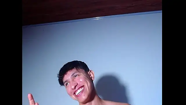 rowanbig – Naživo XXX chat