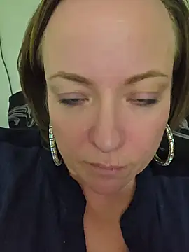 julimonroe's Live XXX Chat