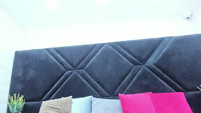 Dantzel_ Adlı Modelin Canlı XXX Sohbeti