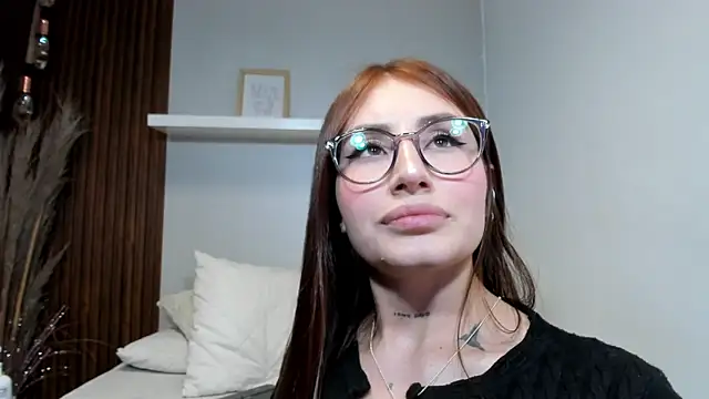 LANA-JONNES – Live XXX-chat