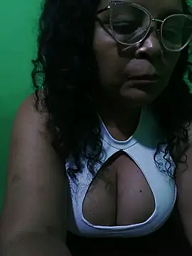 Chat +18 de Amarantha25 ao vivo