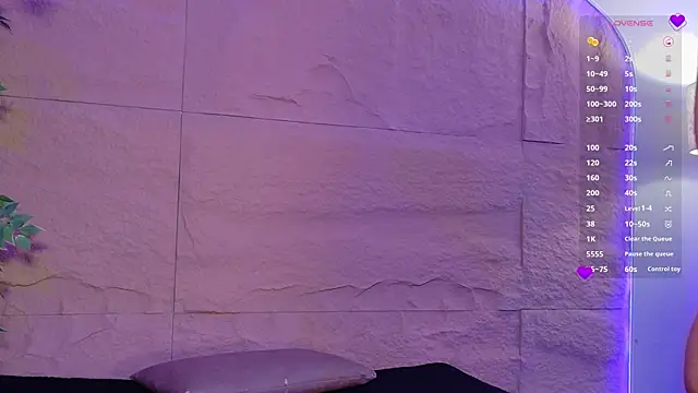 XXX chat uživo modela Osiriss_
