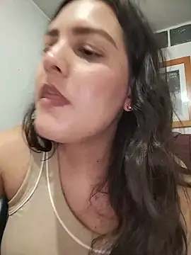 Chatroom XXX en direct de Mia_Hampton