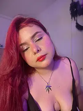 BlazedPauX Adlı Modelin Canlı XXX Sohbeti