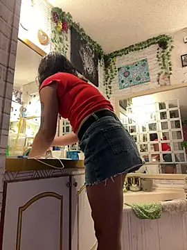 Chat +18 de TranSexualJade95 ao vivo