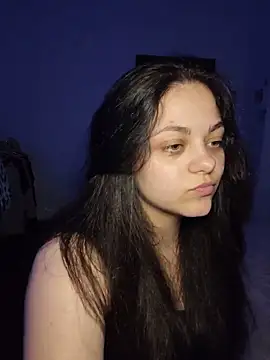 _Mikky_lil_ Chat XXX in diretta