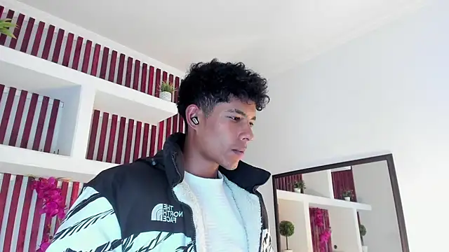 Kyros_leonidas live XXX chat