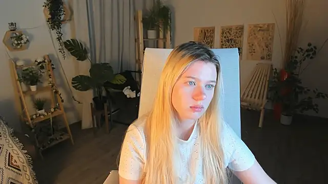 XXX chat uživo modela CelestineMauriac