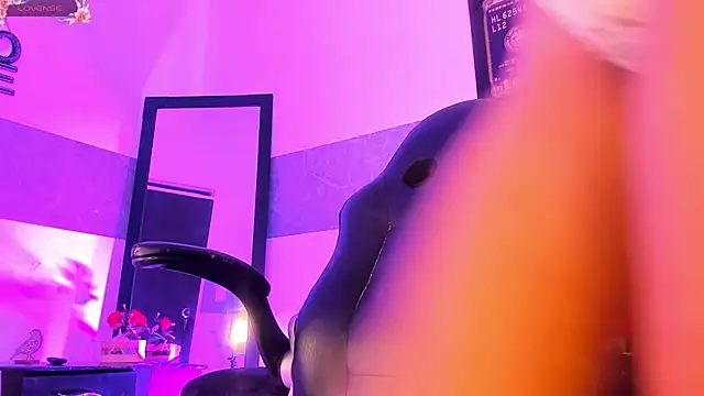 Chat XXX en directo de LiilithNyx