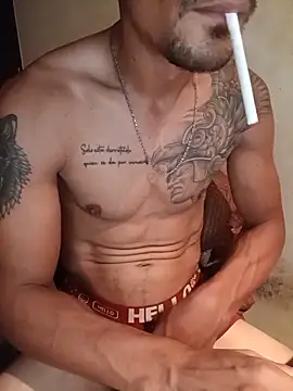 Chatroom XXX en direct de HOTWOLF_FIT