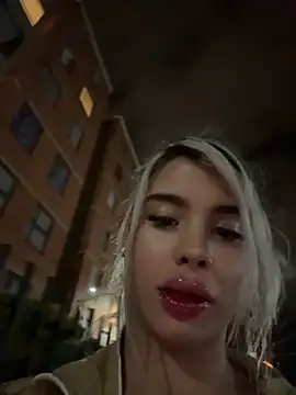 XXX chat uživo modela YouCandiSumisa
