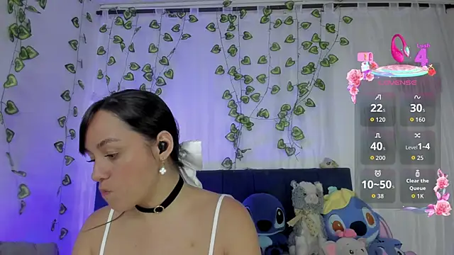 EmiliaRose_ লাইভ XXX চ্যাট