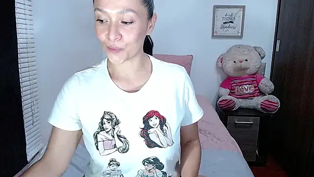 Minndy_ Adlı Modelin Canlı XXX Sohbeti