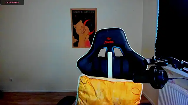 Chat +18 de your_tora ao vivo