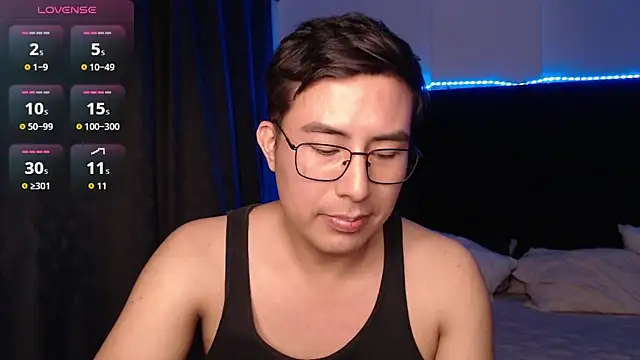 andrewmhilton_ Live XXX-chat