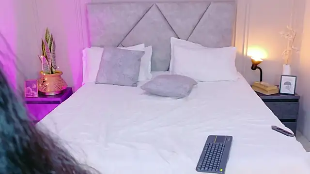 XXX chat uživo modela AngelySantoss
