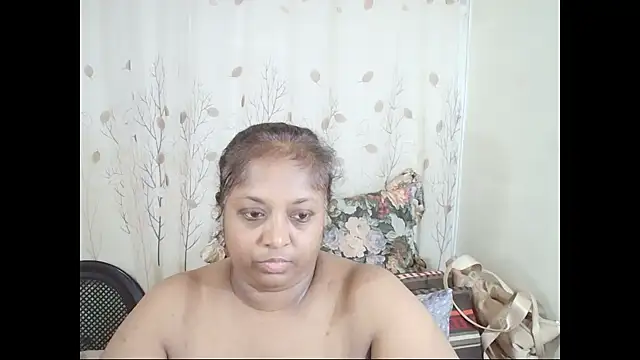 Indiantasha's Live XXX Chat