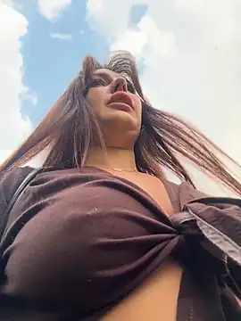 צ'אט XXX בשידור חי של AleksandraRich