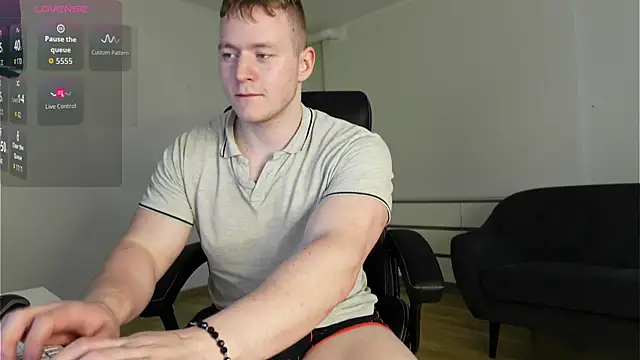 Richard_Dullas live XXX chat