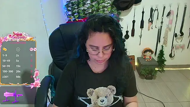 צ'אט XXX בשידור חי של elektra_32