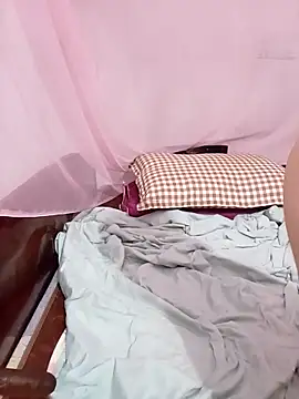 Chat +18 de Phoebe-e ao vivo