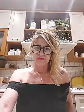 susylux Chat XXX live