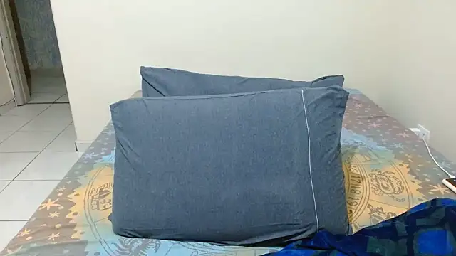vaholiver Show in webcam