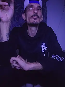 Matthew_204 – Naživo XXX chat