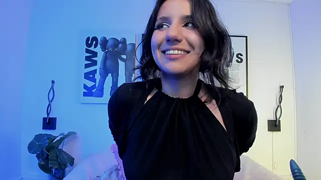 HollyPeach Chat XXX in diretta