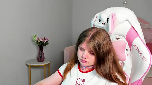 ChloeHalses Chat XXX live