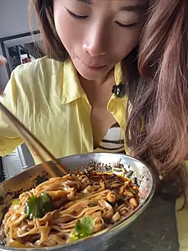 kiss_loo Obrolan Langsung XXX