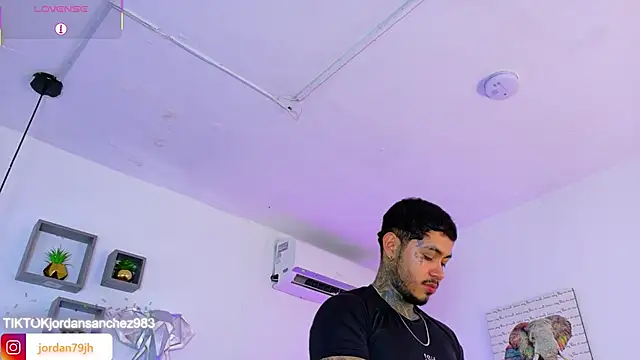 JordanSmiith_ 即時 XXX 聊天