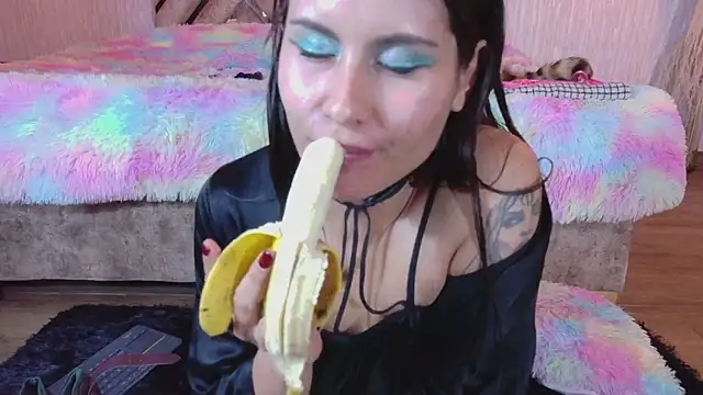 alanis_22's Live XXX Chat