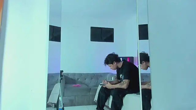 TonyBenedetti 라이브 XXX 채팅
