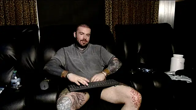 Chat +18 de nathaniel_13 ao vivo